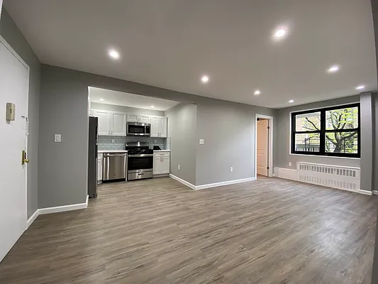 Rented by Bruma Realty LLC | media 3