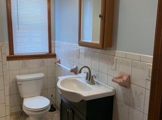 389 Bolton St #1N, New Bedford, MA 02740