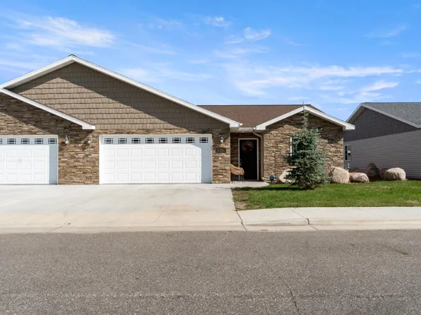 1615 30th St NW #34, Bemidji, MN 56601