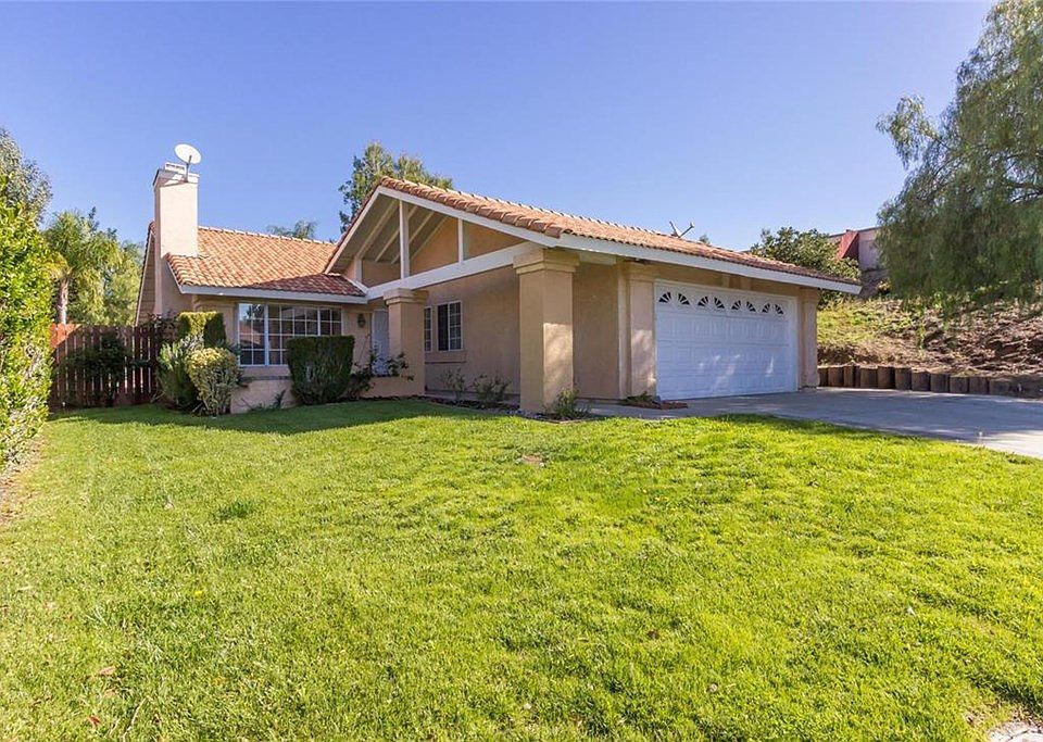 1st image of 24886 Walnut Creek Cir