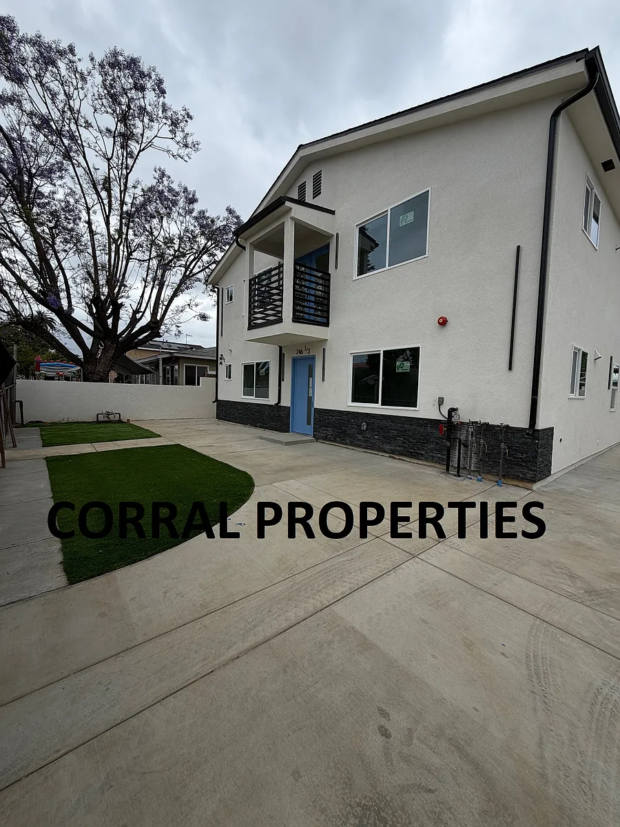 Building Photo - 746 Hoefner Ave