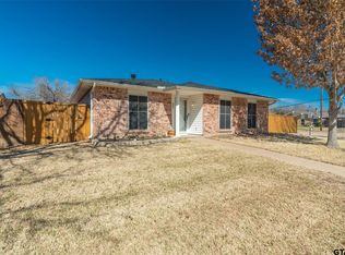 1802 Palmer Trl, Grand Prairie, TX 75052