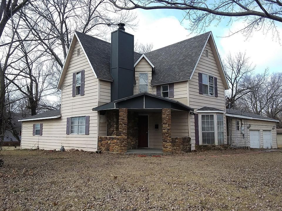 1st image of 204 W Orange Ave