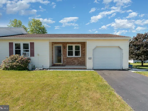 6 Mary Dr, Dillsburg, PA 17019