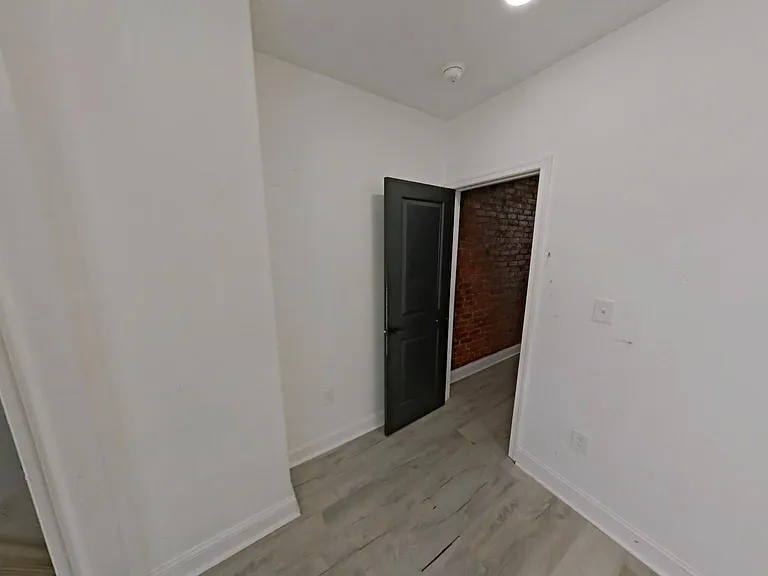 3331 N Howard St #2 — Photo 8