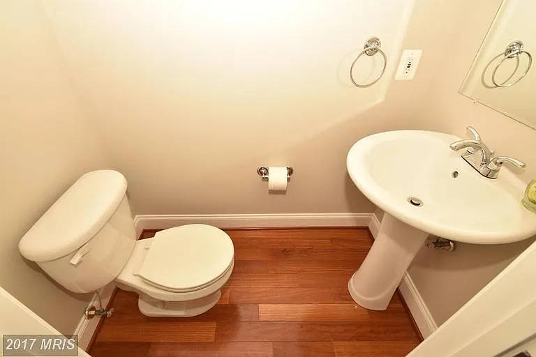 Main level half bathroom is very convenient!