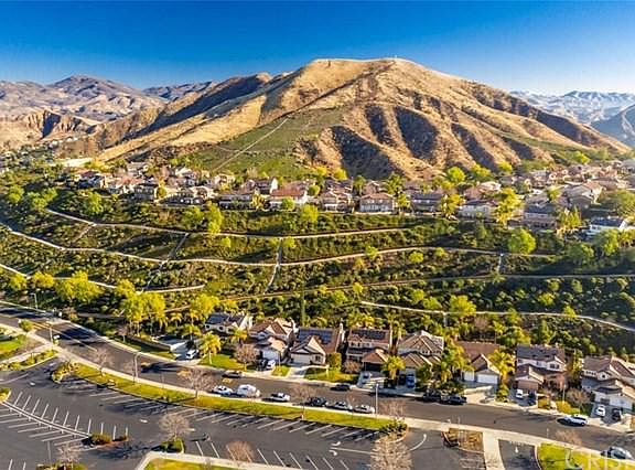 3rd image of 28992 Garnet Canyon Dr
