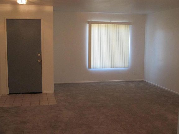 2nd image of 4790 Woods Ln