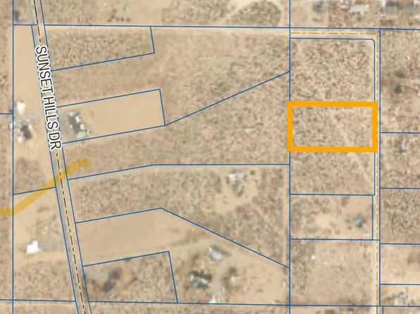 69 Robin Rd, Yerington, NV 89447