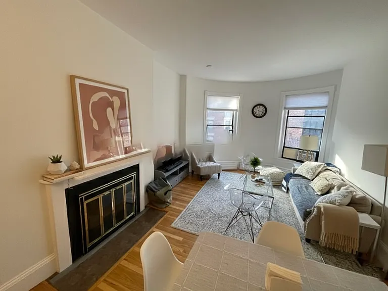 922 Beacon St #24 — Photo 10