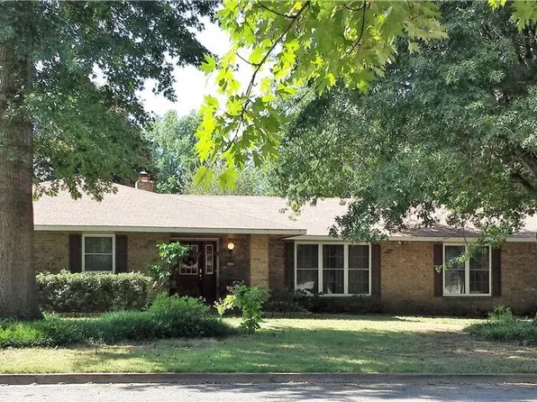 1612 W Ash St, Rogers, AR 72758