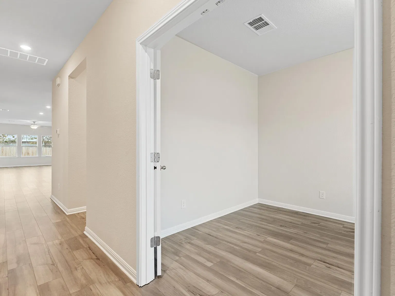 100 Babblebrook Way — Photo 4