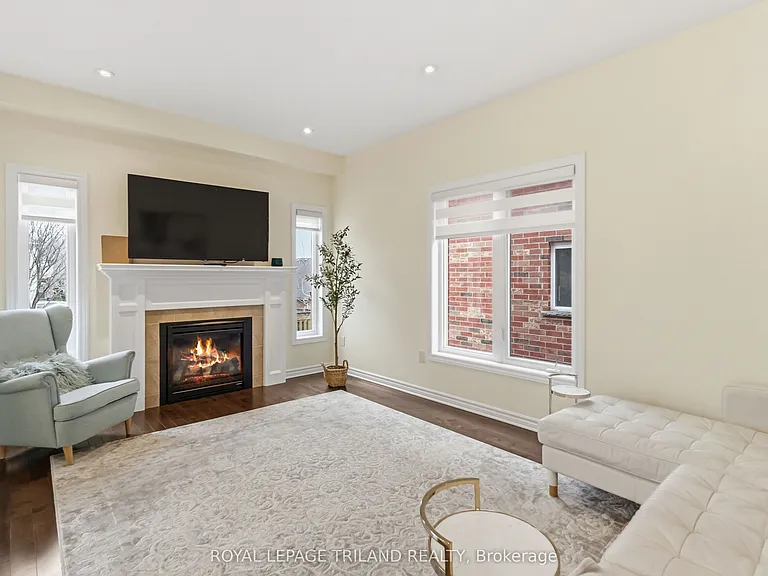 860 Kettleridge St — Photo 14