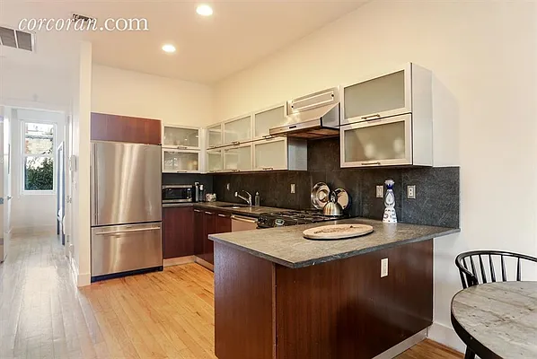 Rented by Corcoran | media 31