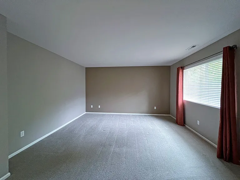 16926 SE 262nd St — Photo 30