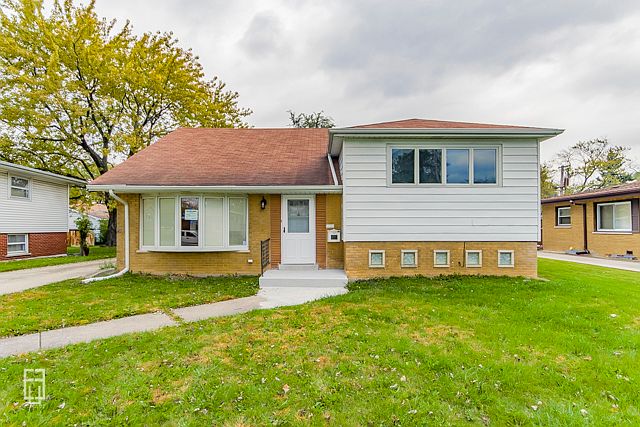 1st image of 339 Carey Ct