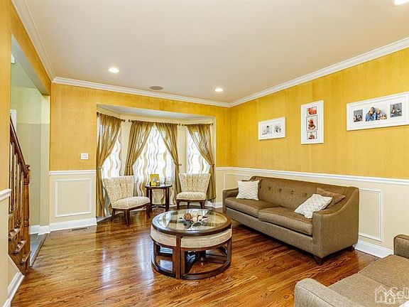 5th image of 10 Trista Way