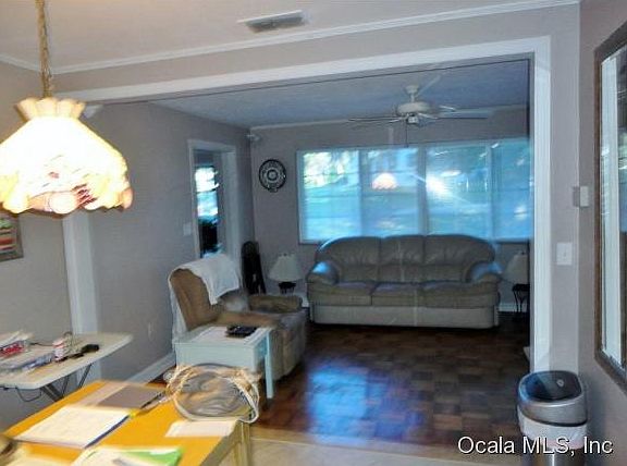 5th image of 836 NE 15th Ave
