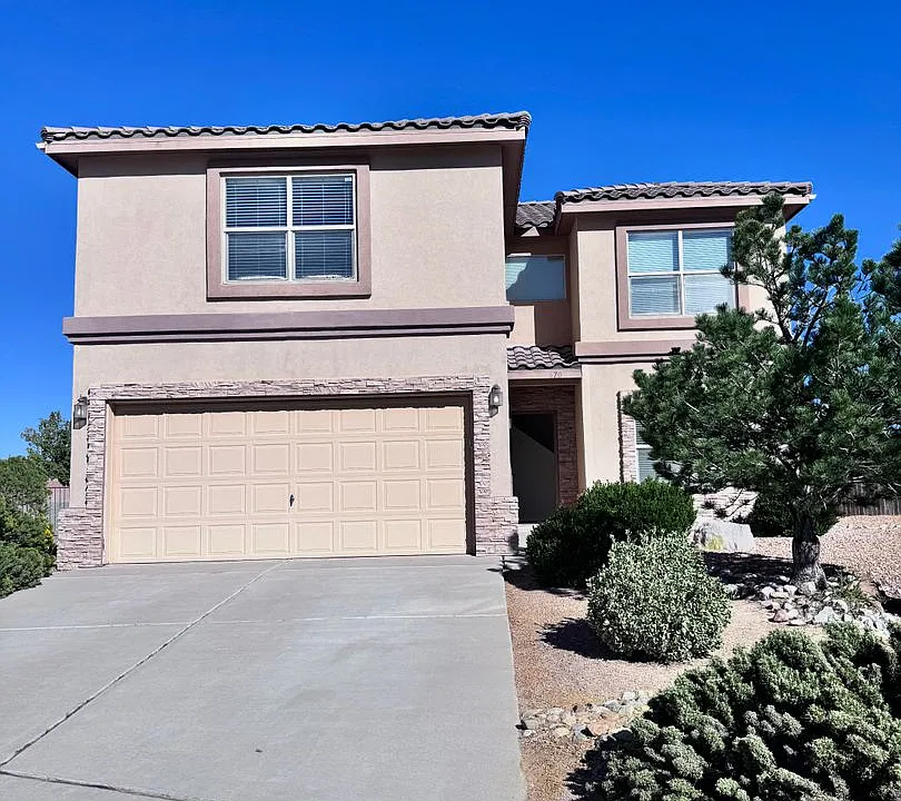 670 Purple Aster Ave SW