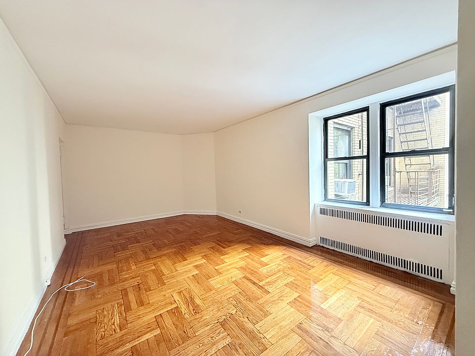 1st image of 10 Overlook Ter APT 2F