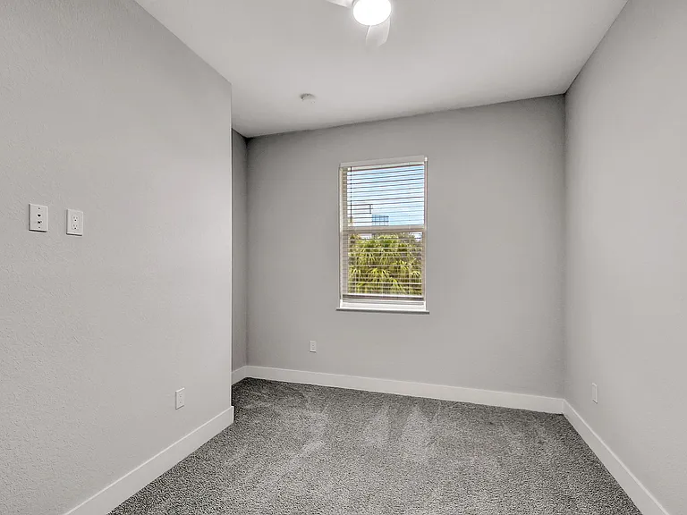Prince Place Townhomes — Photo 15