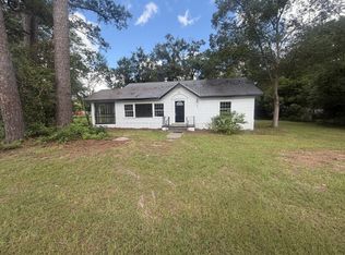 178 E Church St, Ludowici, GA 31316