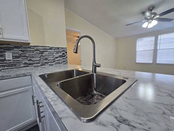5th image of 1601 E Slaughter Ln Trailer 96