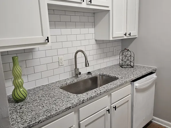 12847 Jefferson Ave #2, Newport News, VA 23608