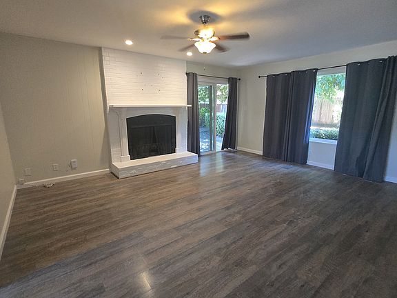 4th image of 3656 Evergreen Rd