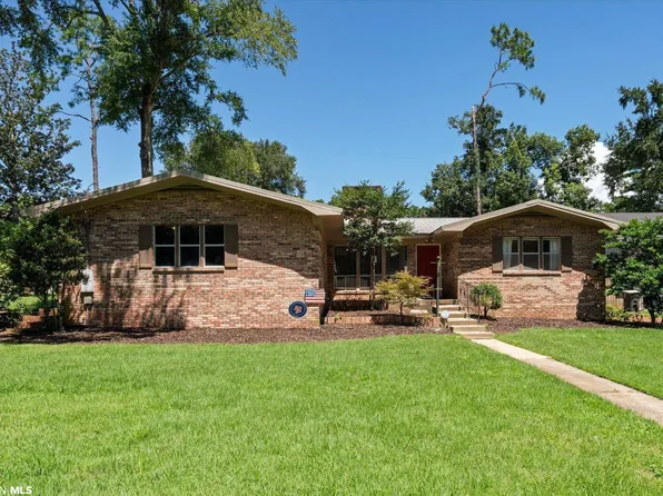 699 Cedar Ave, Fairhope, AL 36532