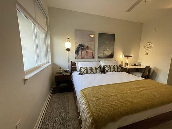 4th image of 3300 E Bayaud Ave #149