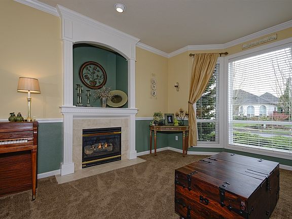 5th image of 17704 NE 25th St