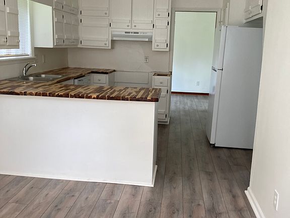 4th image of 6225 Ponderosa Ct