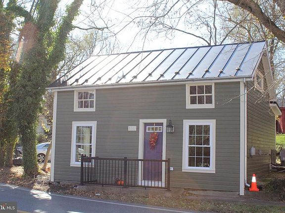 2nd image of 8669 Shepherdstown Pike