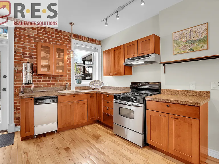 60 S Bannock St — Photo 8