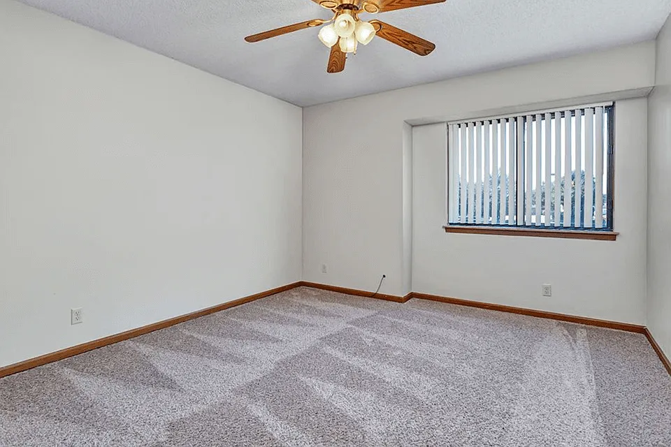 Springcreek Apartments and Townhomes — Photo 2