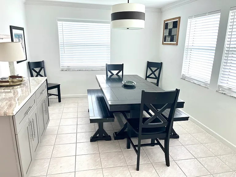 1159 Holiday Ln — Photo 16