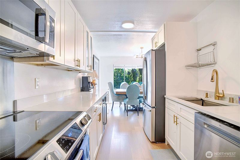 4th image of 4545 Sand Point Way NE #302