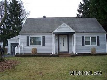 2nd image of 30 Sherrill Ln