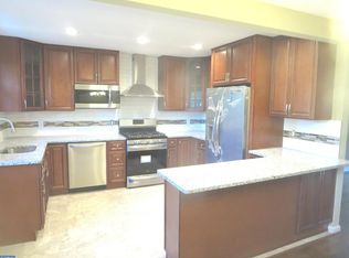 506 S Olds Blvd, Fairless Hills, PA 19030