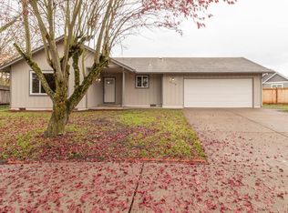 4674 Royal Ave, Eugene, OR 97402