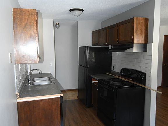 2nd image of 231 79th Way NE #11320038