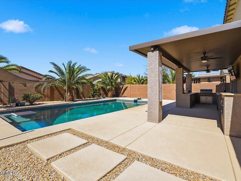1st image of 40098 W Ganly Way