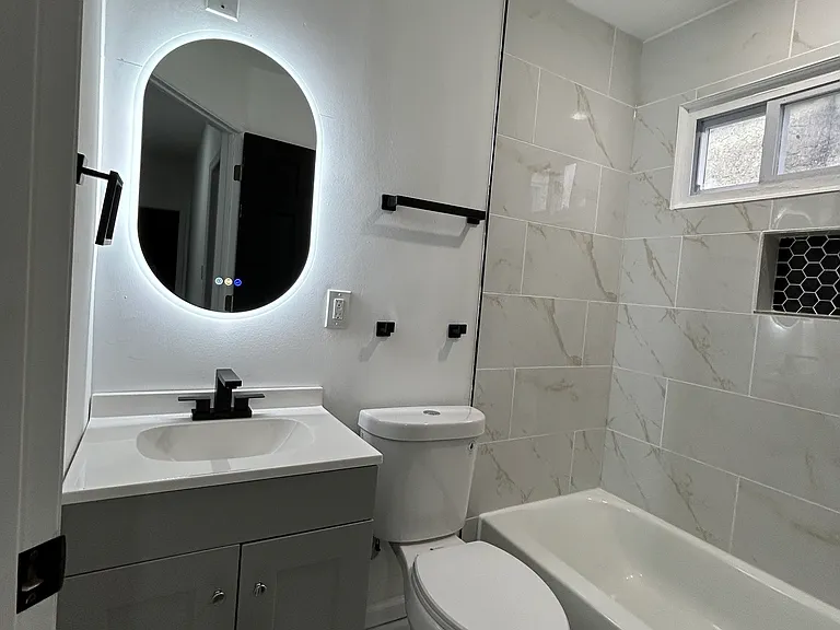 4922 Saybrook Ave — Photo 8
