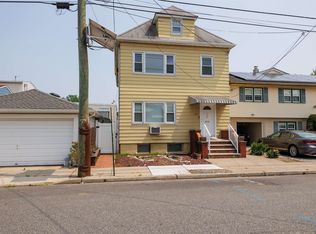 736 2nd St FLOOR 2, Secaucus, NJ 07094