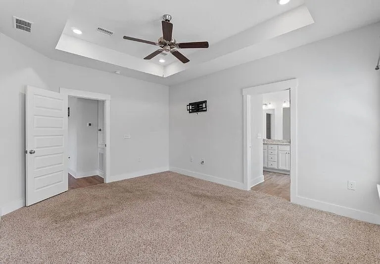 5857 Danbury Blvd — Photo 20