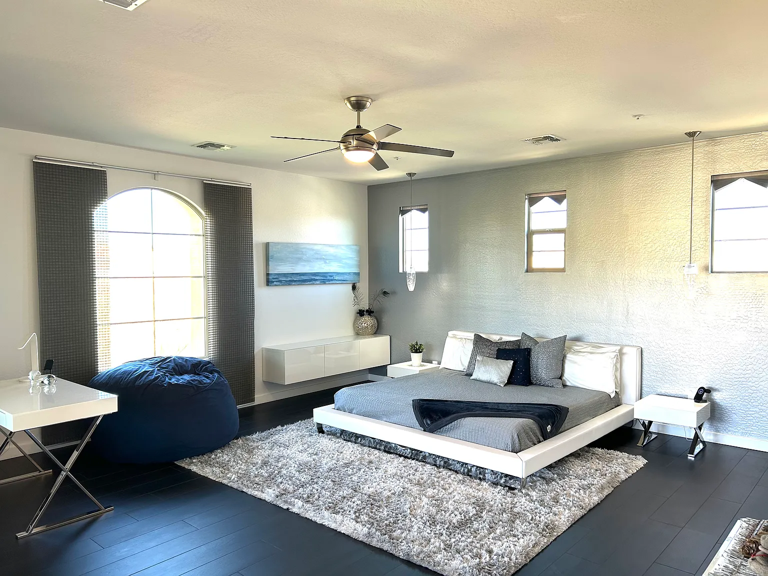 7100 W Linda Ln — Photo 2