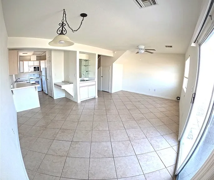 299 Phyllis Dr #4 — Photo 5