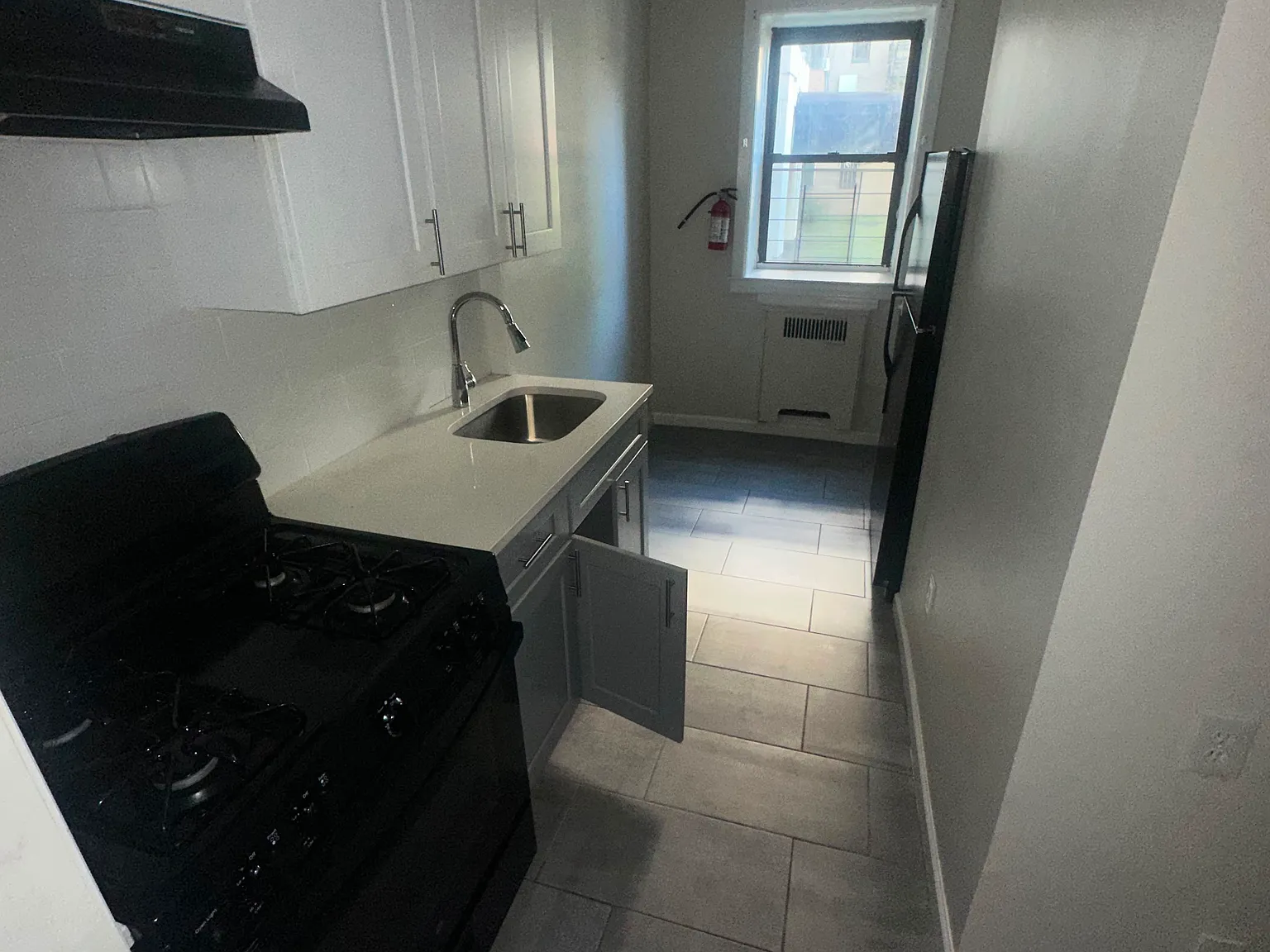 2 bed, $1,895 — Photo 4