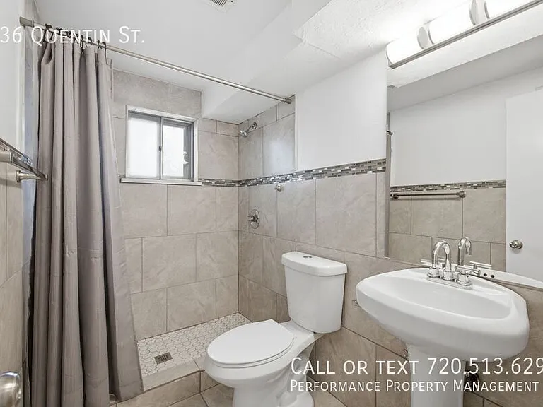 536 Quentin St — Photo 24